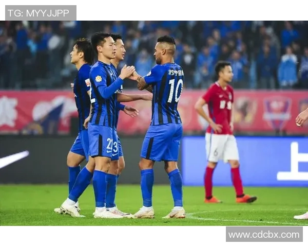 恒大与苏宁激战正酣中超巅峰对决引发球迷热议与期待